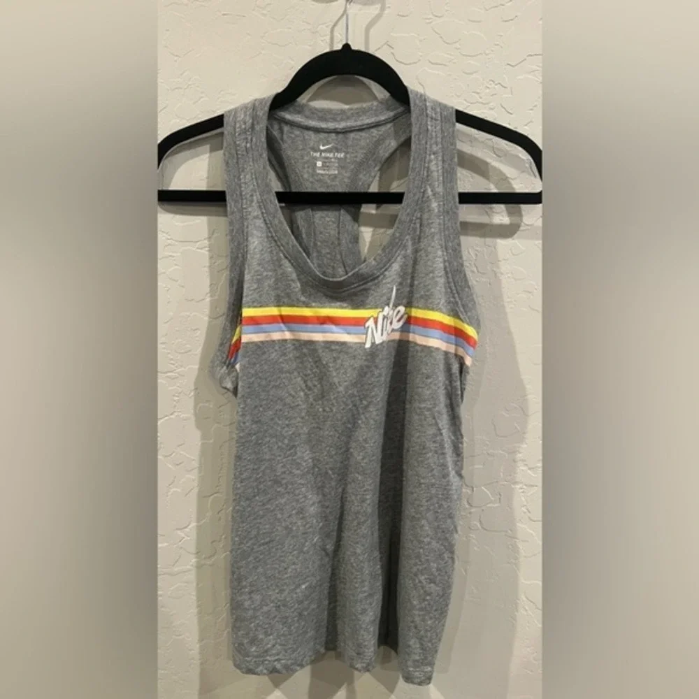 Nike tank